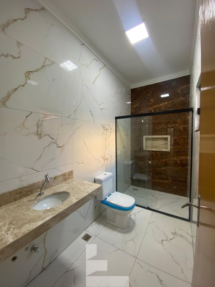 Casa à venda com 2 quartos, 70m² - Foto 7