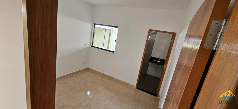 Casa à venda com 3 quartos, 92m² - Foto 5