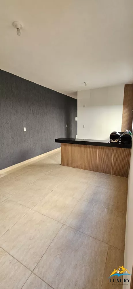 Casa à venda com 3 quartos, 92m² - Foto 4