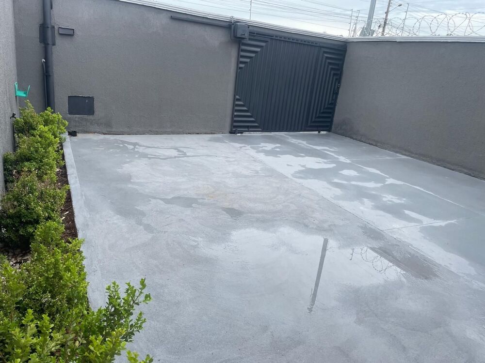 Casa à venda com 2 quartos, 150m² - Foto 2