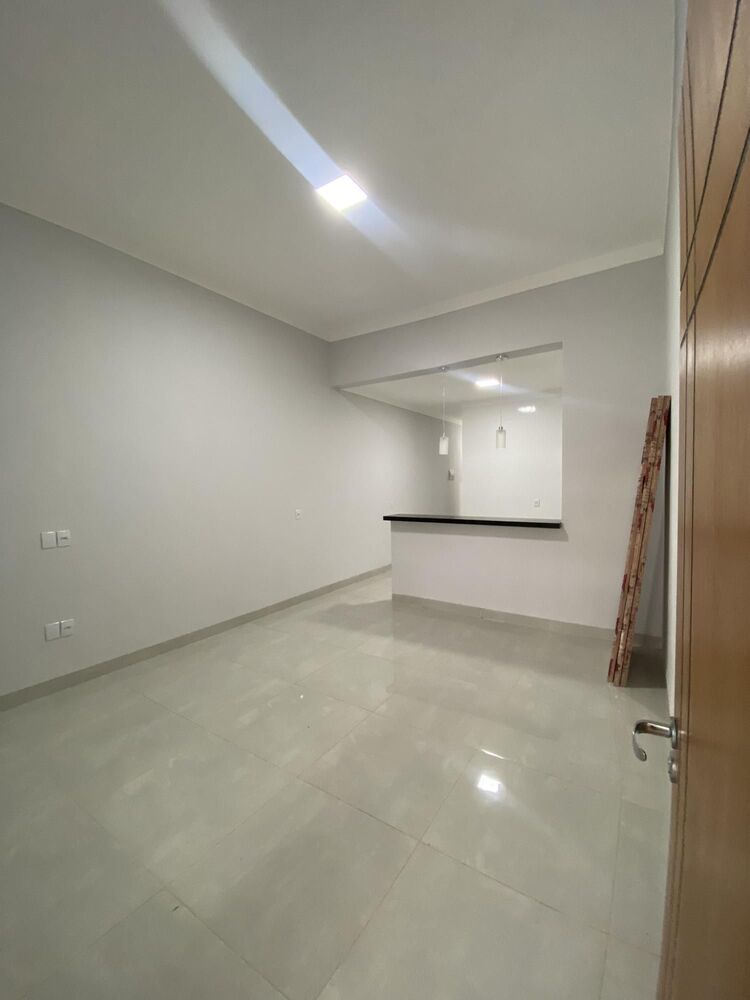 Casa à venda com 3 quartos, 110m² - Foto 3