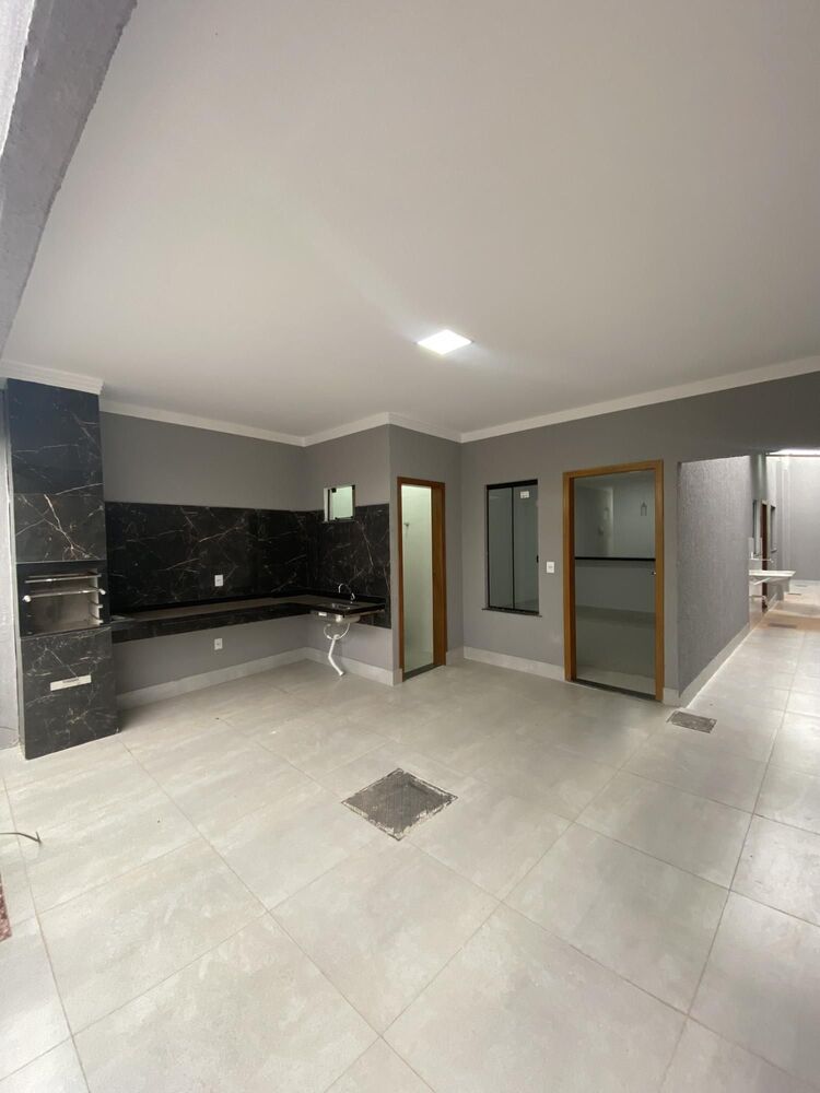 Casa à venda com 3 quartos, 110m² - Foto 2