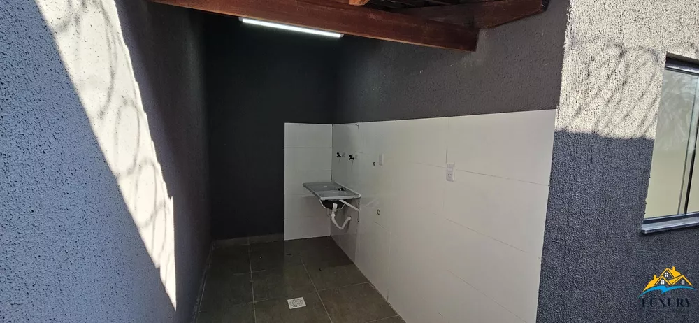 Casa à venda com 3 quartos, 92m² - Foto 3