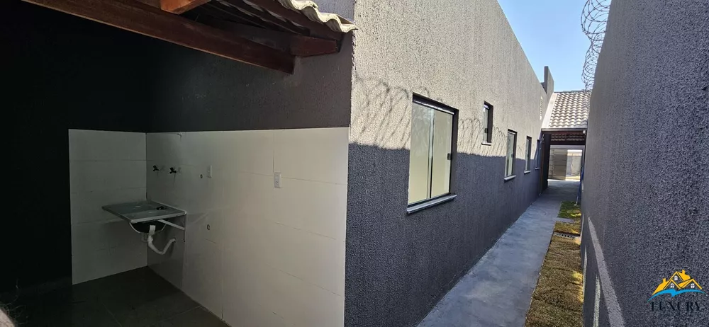 Casa à venda com 3 quartos, 92m² - Foto 2