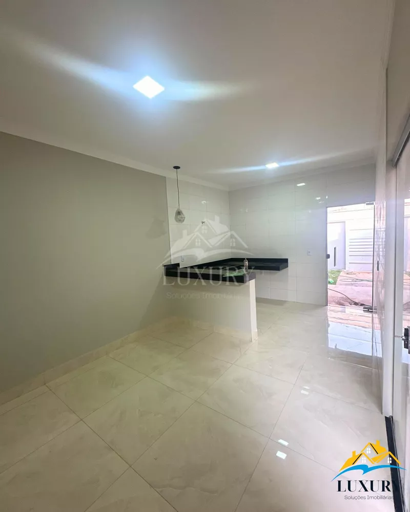 Casa à venda com 3 quartos, 90m² - Foto 4