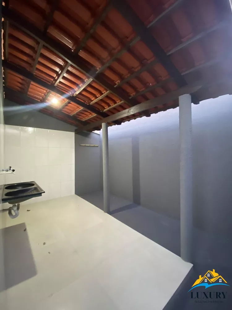 Casa à venda com 2 quartos, 78m² - Foto 12