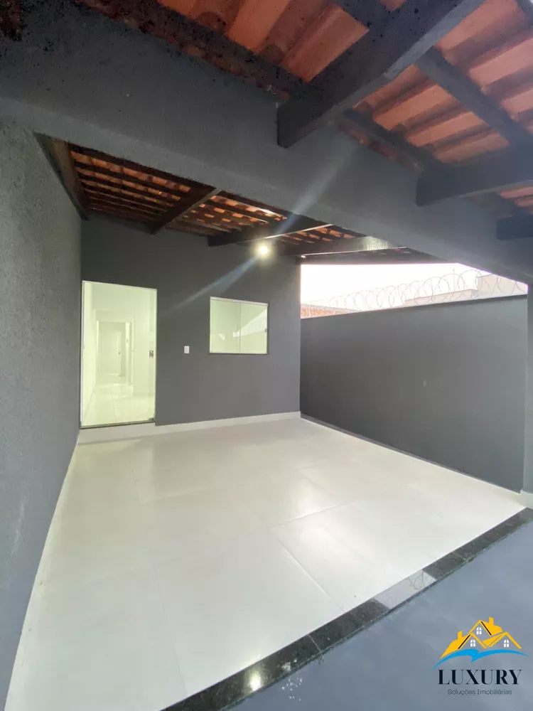 Casa à venda com 2 quartos, 78m² - Foto 1