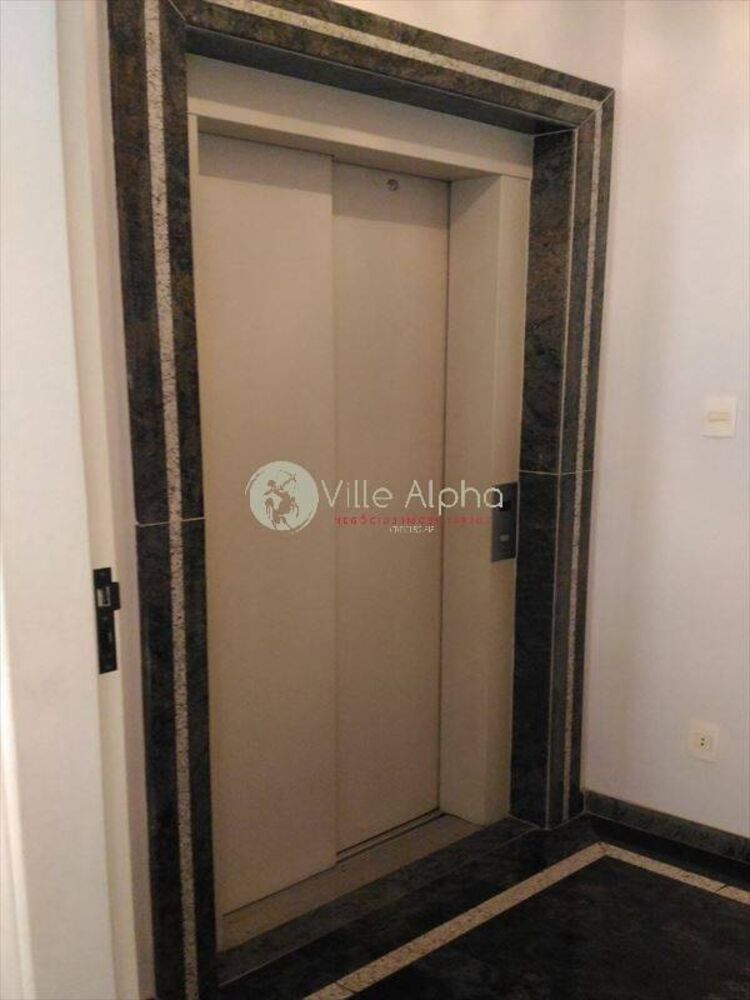 Apartamento à venda com 3 quartos, 200m² - Foto 18