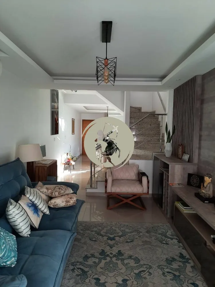 Casa, 3 quartos, 180 m² - Foto 1