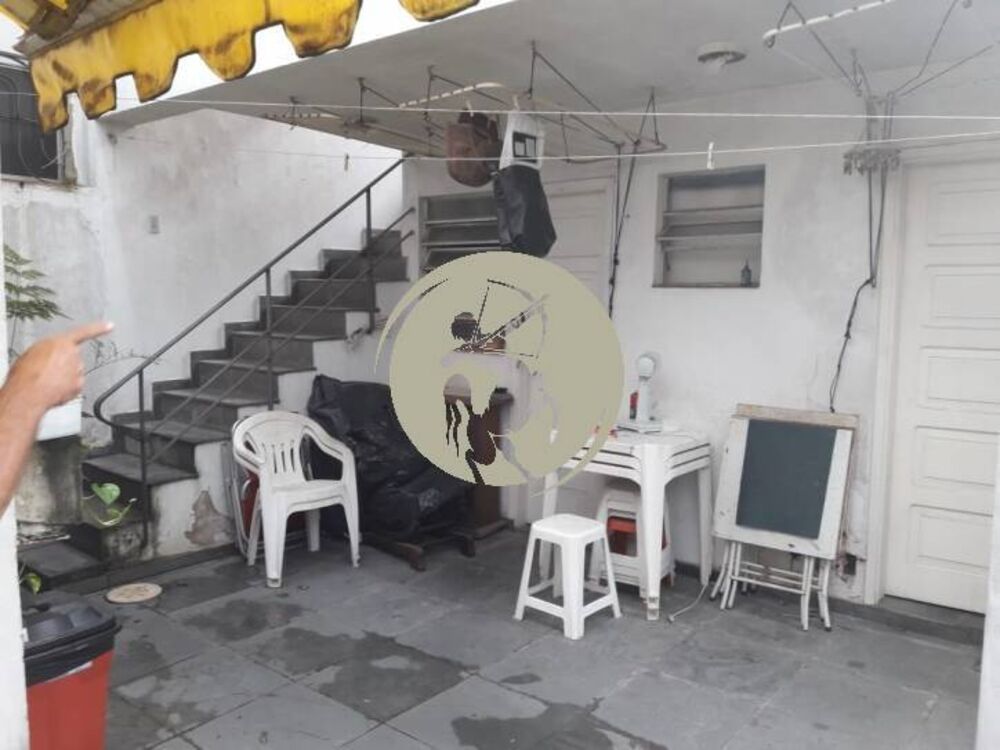 Casa à venda com 3 quartos, 235m² - Foto 3