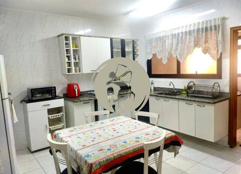 Apartamento à venda com 3 quartos, 168m² - Foto 5