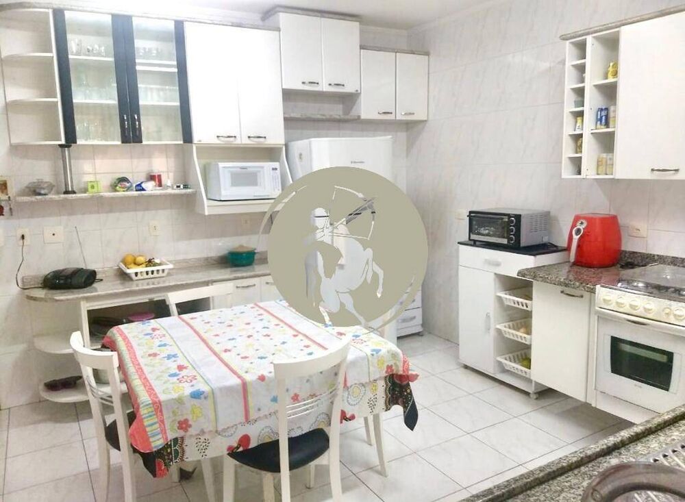 Apartamento à venda com 3 quartos, 168m² - Foto 6