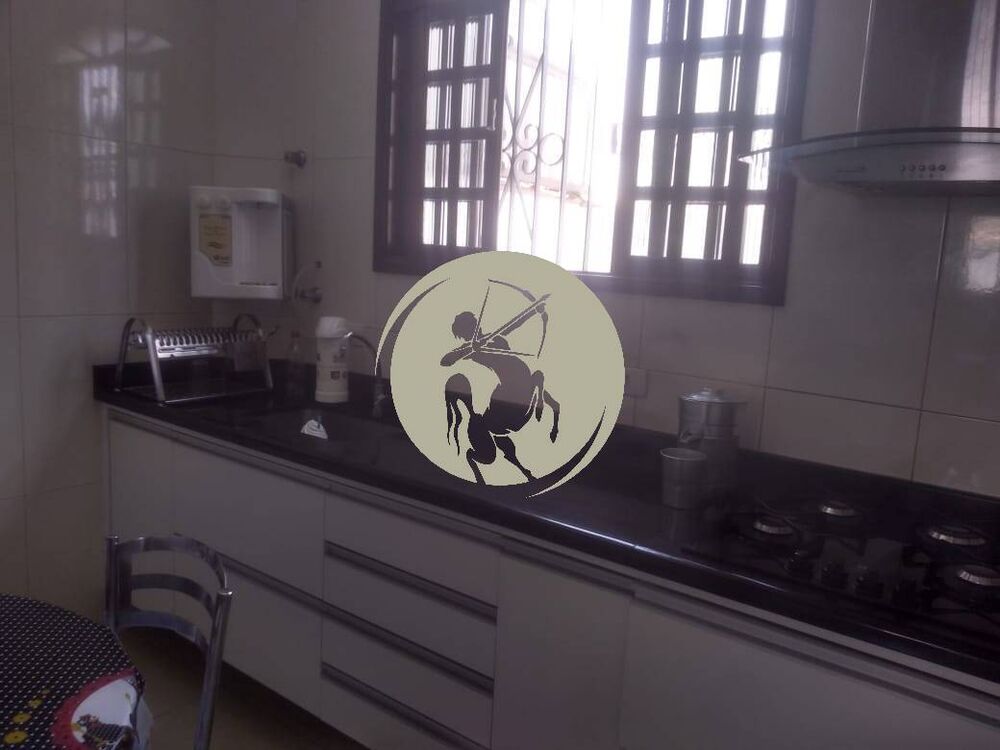 Casa à venda com 3 quartos, 160m² - Foto 7