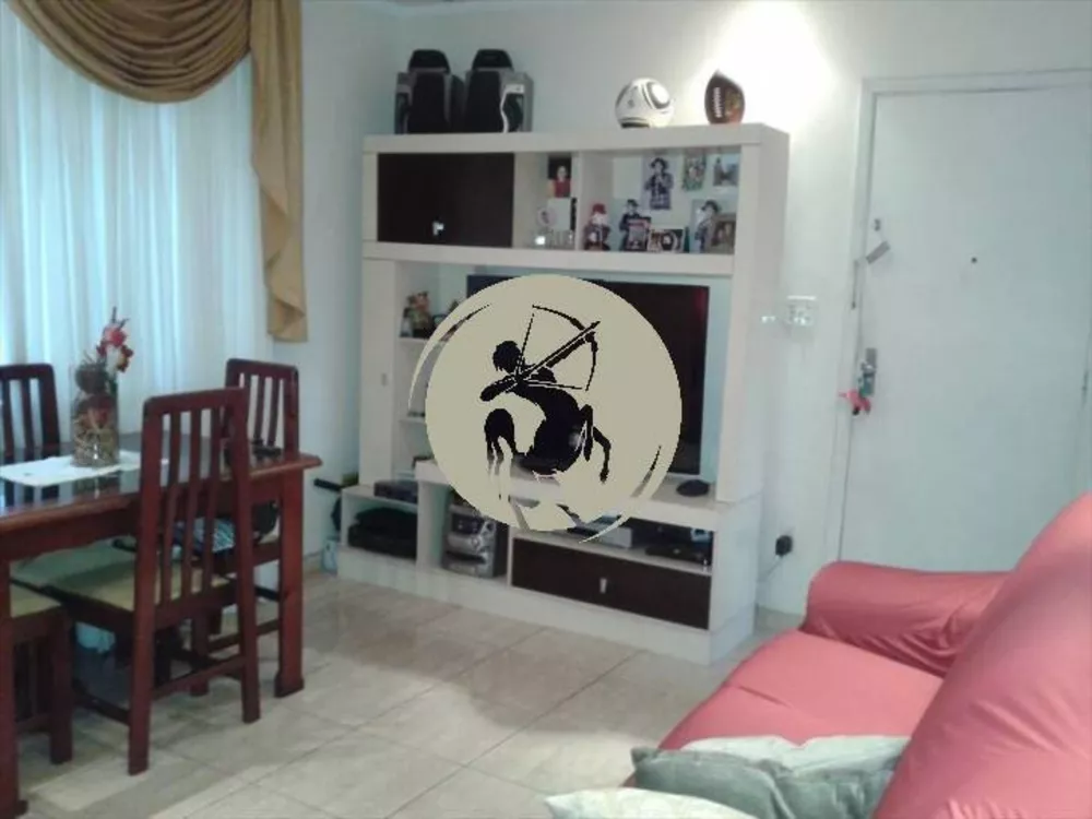 Apartamento à venda com 2 quartos, 70m² - Foto 1