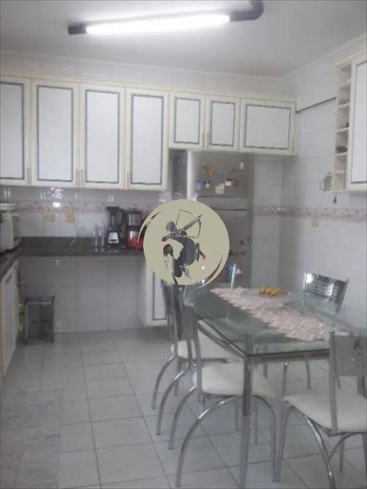 Casa, 4 quartos, 245 m² - Foto 2