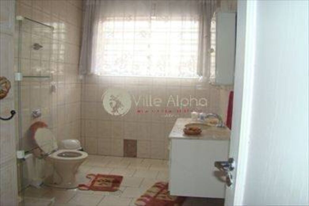 Casa à venda com 3 quartos, 280m² - Foto 1