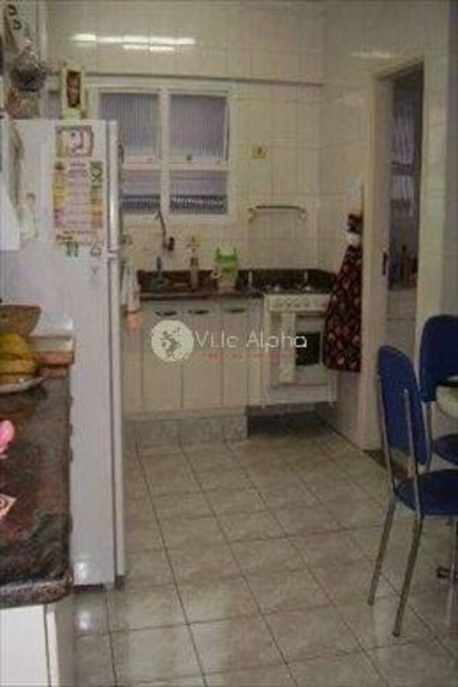 Apartamento à venda com 2 quartos, 101m² - Foto 2