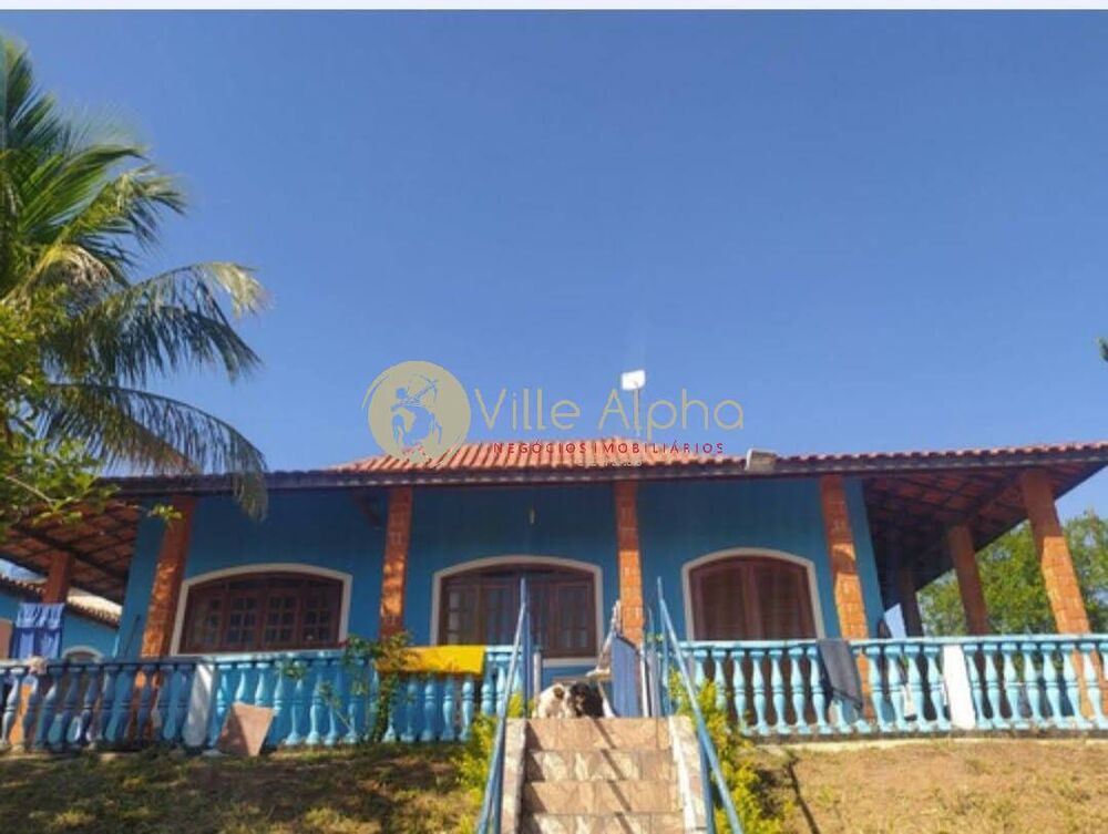 Chácara à venda com 4 quartos, 180m² - Foto 1