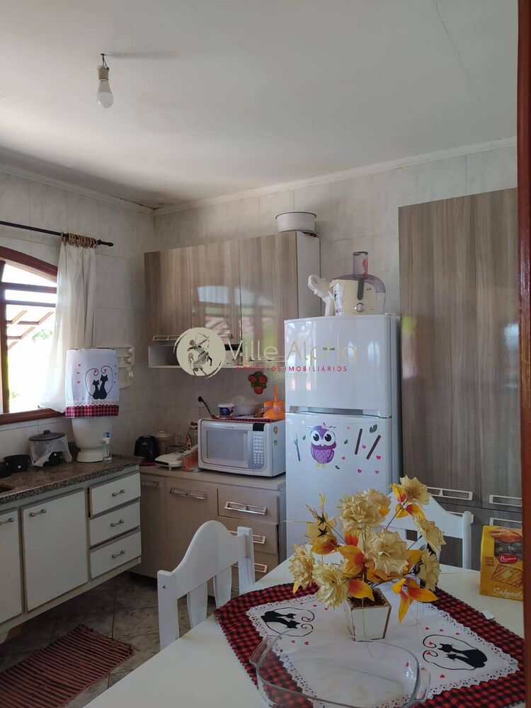 Chácara à venda com 4 quartos, 180m² - Foto 2