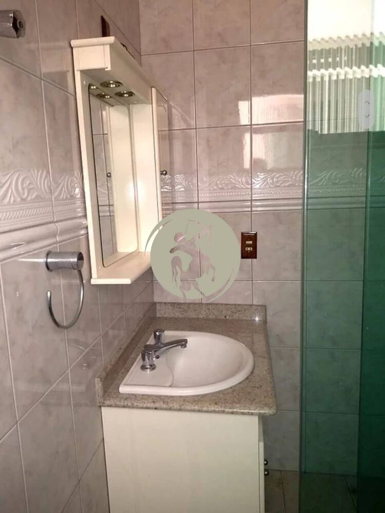 Casa à venda com 4 quartos, 339m² - Foto 5