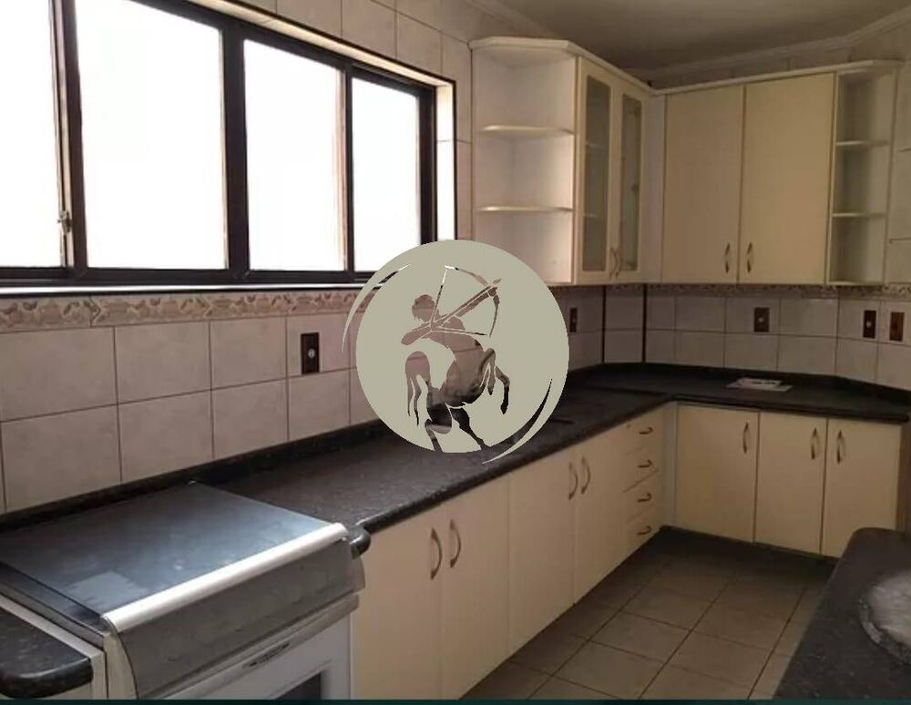 Casa à venda com 4 quartos, 339m² - Foto 6
