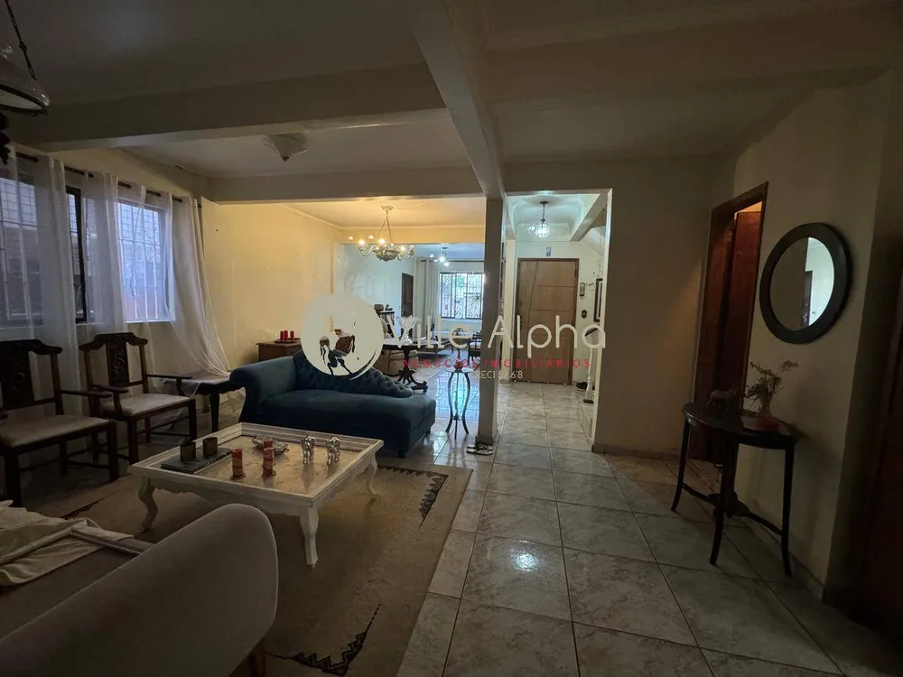 Casa, 4 quartos, 250 m² - Foto 1