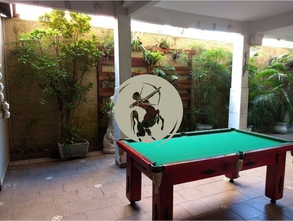 Casa à venda com 3 quartos, 264m² - Foto 5