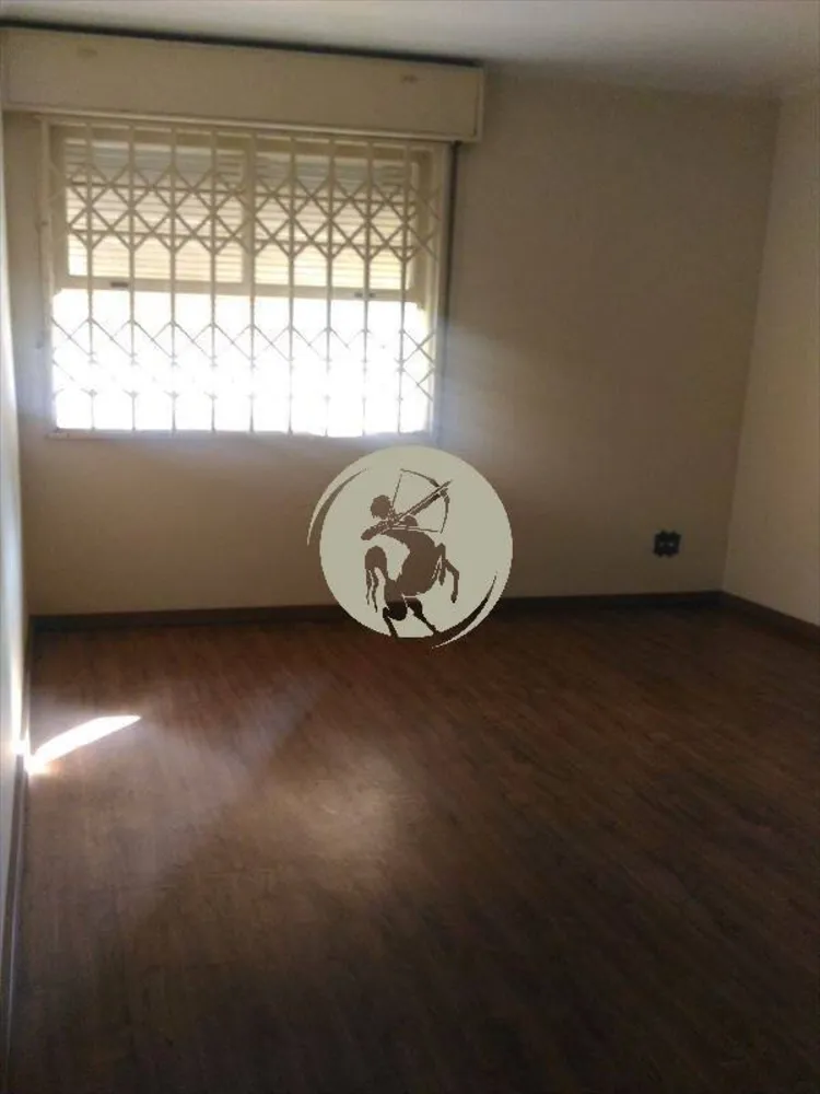Casa, 3 quartos, 200 m² - Foto 1