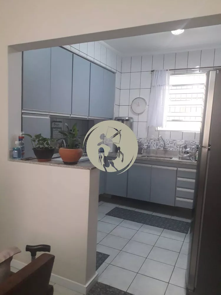 Apartamento à venda com 2 quartos, 70m² - Foto 3