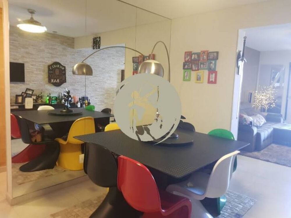 Apartamento à venda com 3 quartos, 130m² - Foto 2