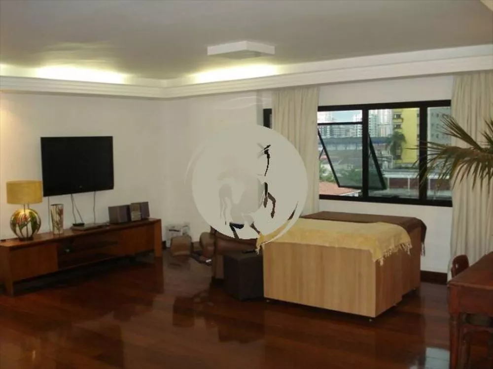 Apartamento à venda com 3 quartos, 207m² - Foto 2