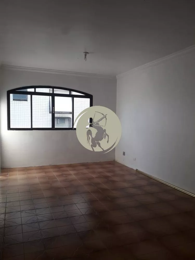 Apartamento à venda com 2 quartos, 125m² - Foto 4