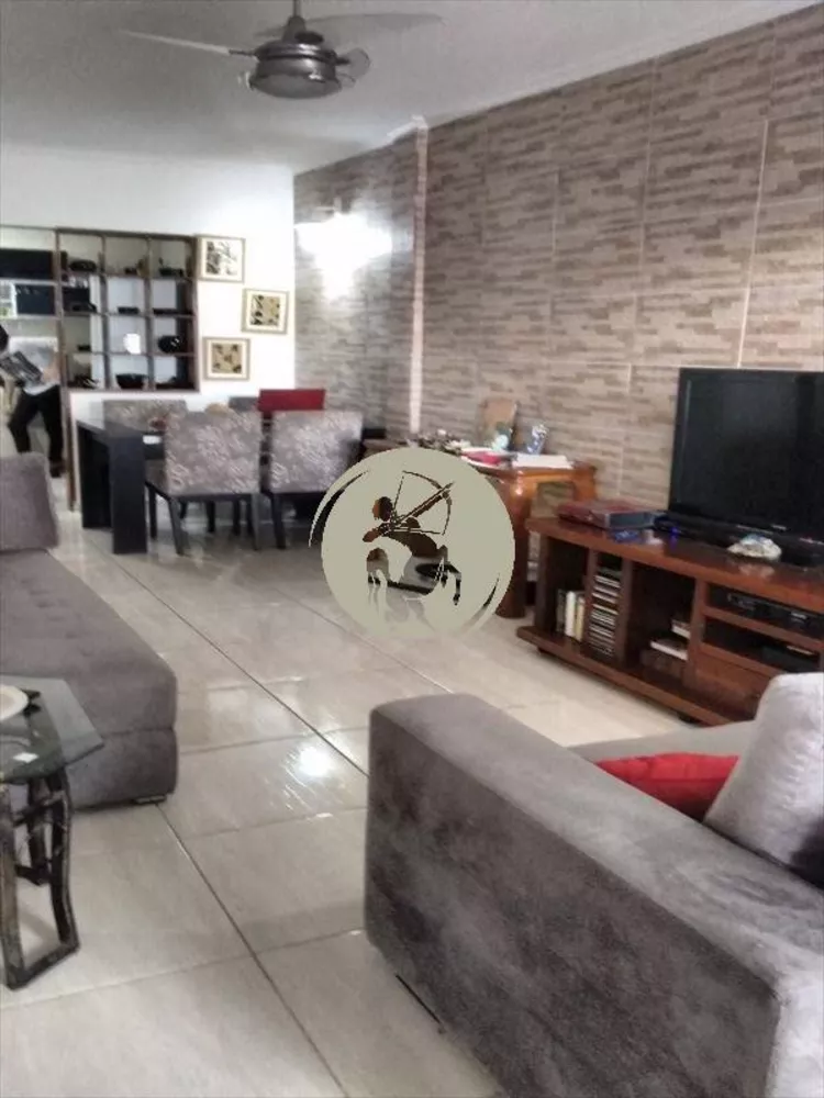 Sobrado à venda com 3 quartos, 140m² - Foto 2