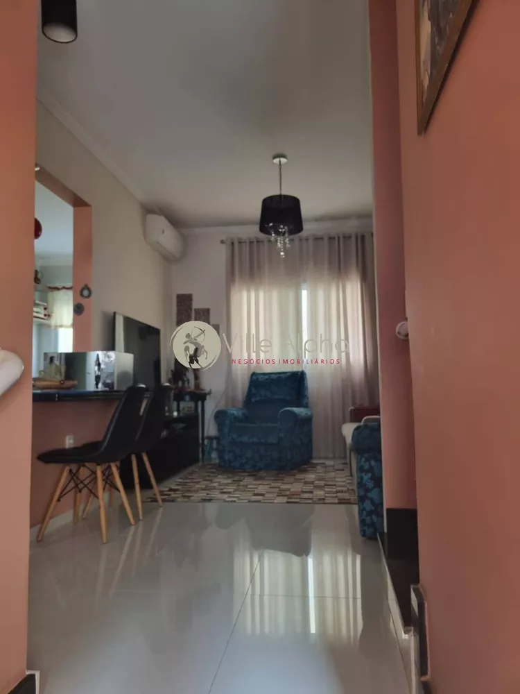 Casa de Condomínio à venda com 2 quartos, 100m² - Foto 1