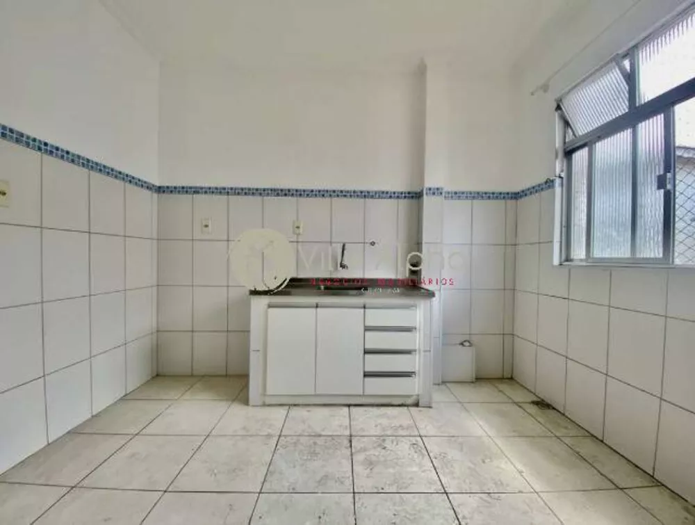 Apartamento à venda com 2 quartos, 65m² - Foto 3