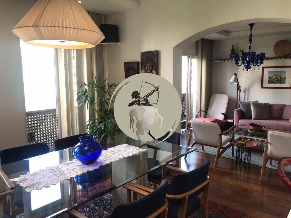 Apartamento à venda com 3 quartos, 260m² - Foto 2