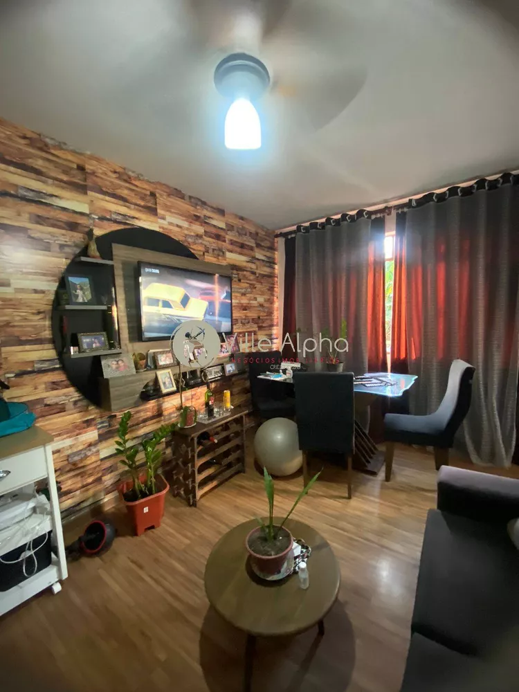 Apartamento à venda com 2 quartos, 75m² - Foto 1