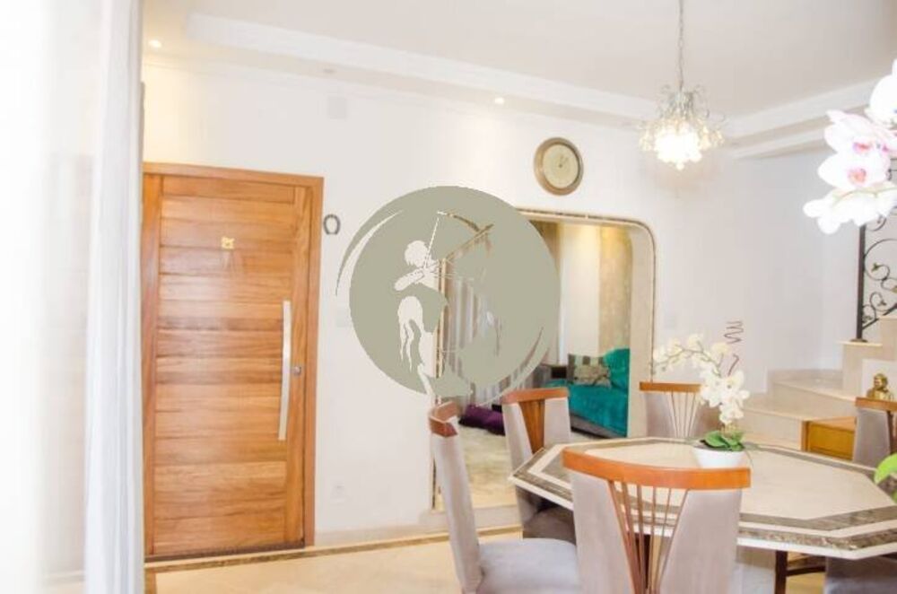 Casa à venda com 3 quartos, 224m² - Foto 3