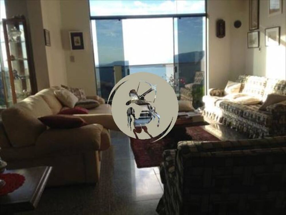 Casa à venda com 6 quartos, 733m² - Foto 3