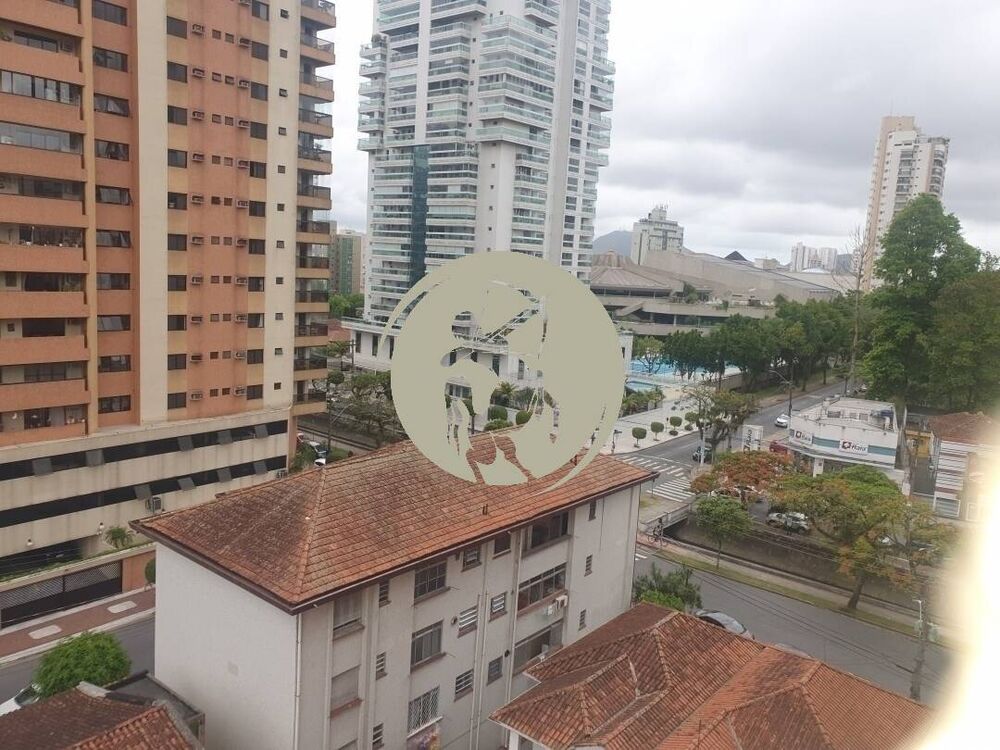 Apartamento à venda com 2 quartos, 105m² - Foto 1