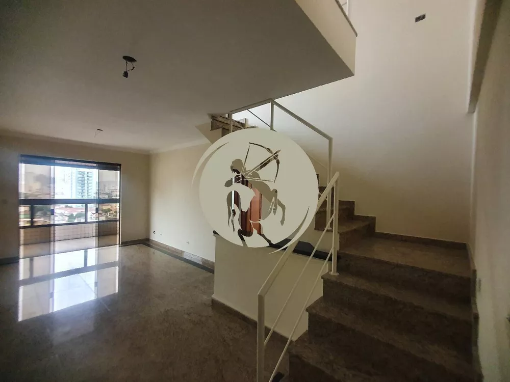 Cobertura à venda com 3 quartos, 250m² - Foto 2