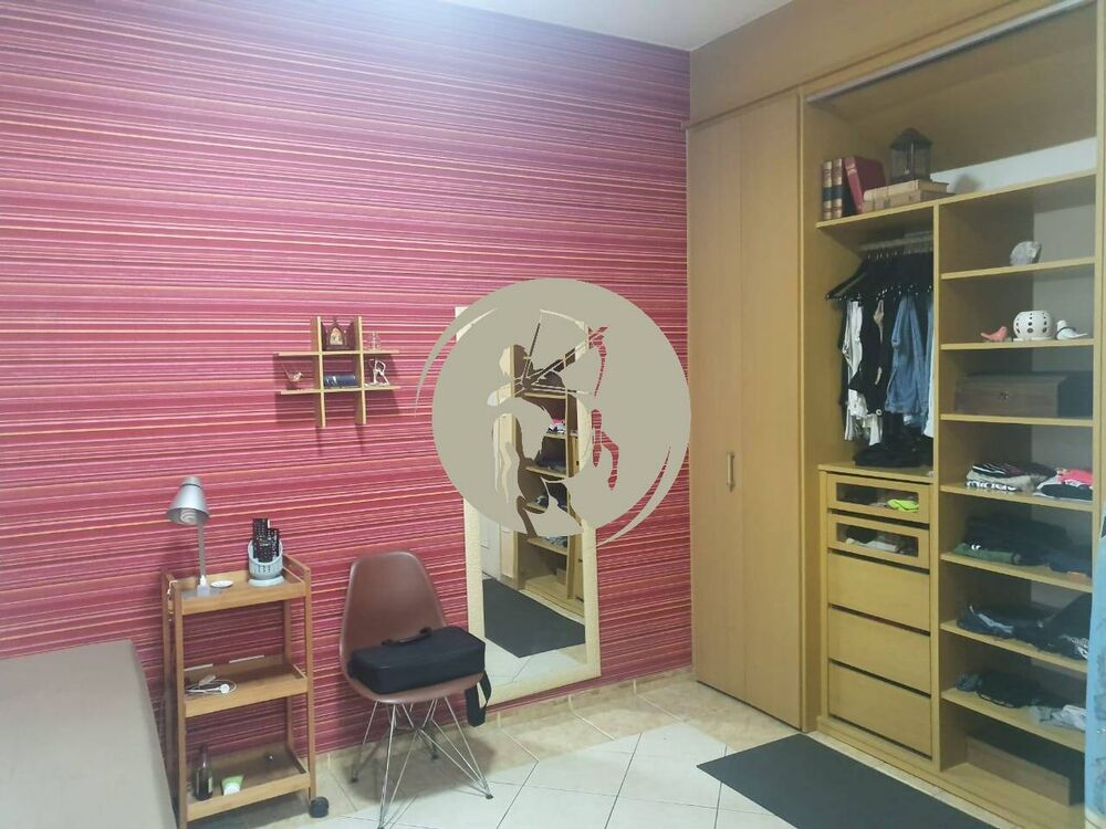 Casa à venda com 3 quartos, 180m² - Foto 3