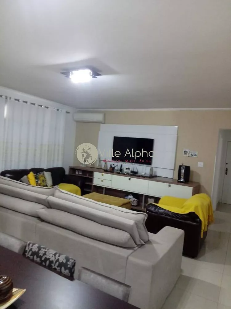 Apartamento à venda com 3 quartos, 154m² - Foto 1