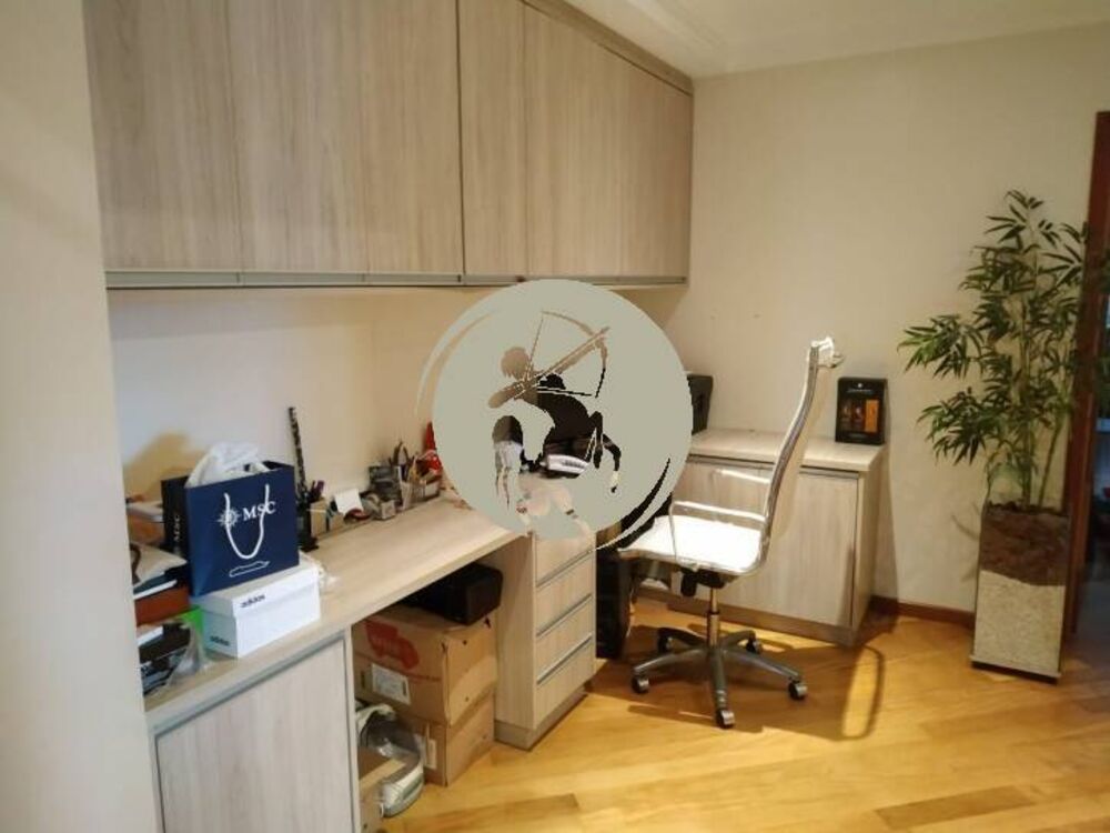 Apartamento à venda com 3 quartos, 310m² - Foto 2