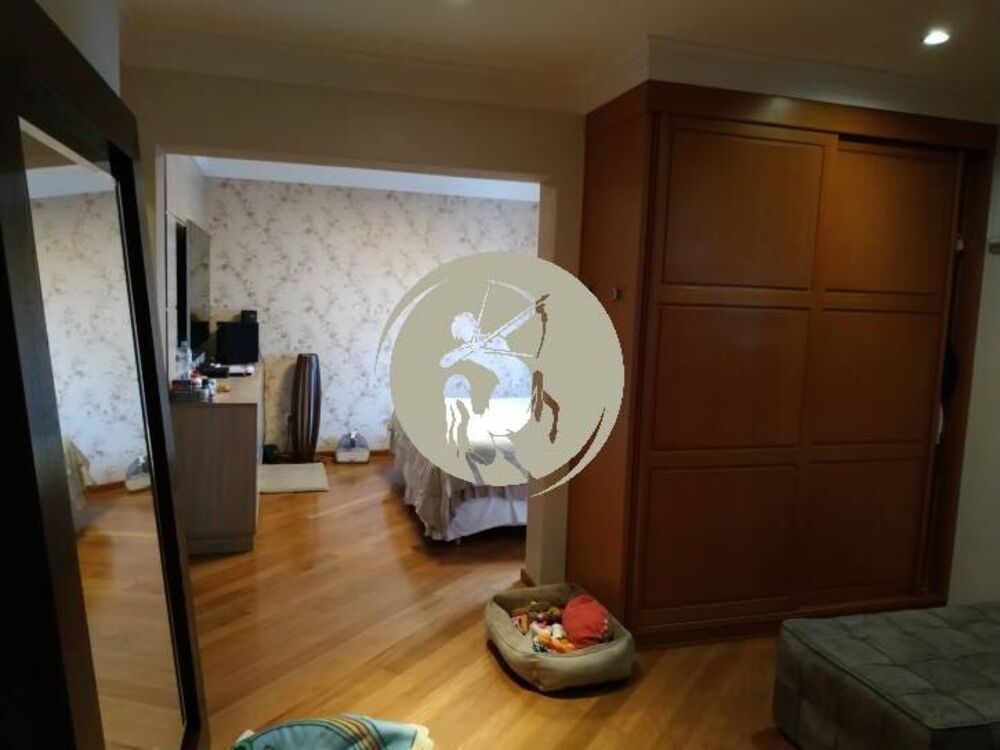 Apartamento à venda com 3 quartos, 310m² - Foto 1