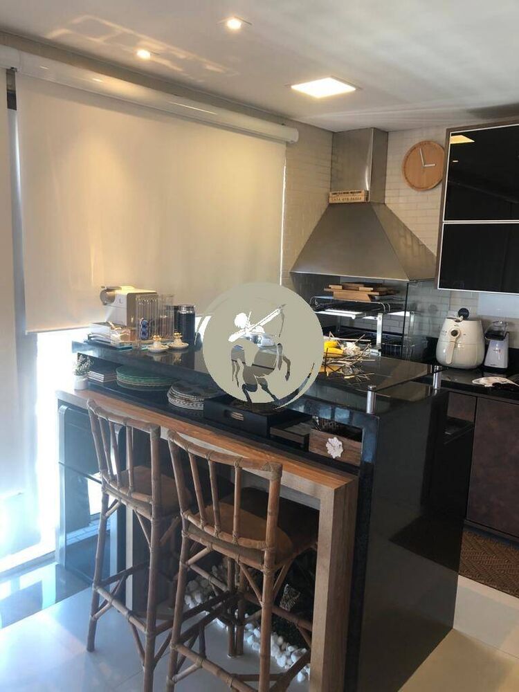 Apartamento à venda com 3 quartos, 246m² - Foto 3