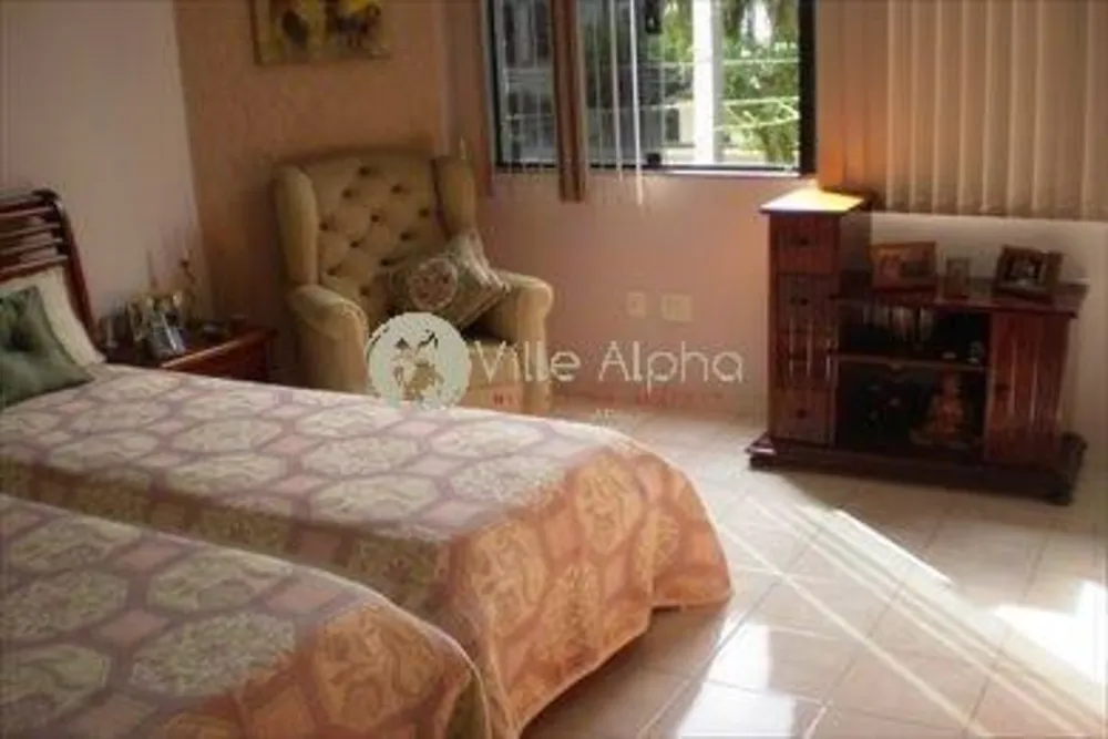 Casa, 3 quartos, 240 m² - Foto 8