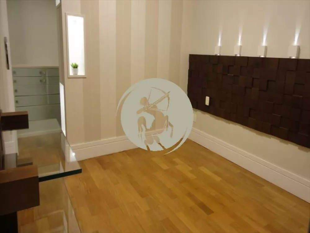 Apartamento à venda com 3 quartos, 220m² - Foto 3