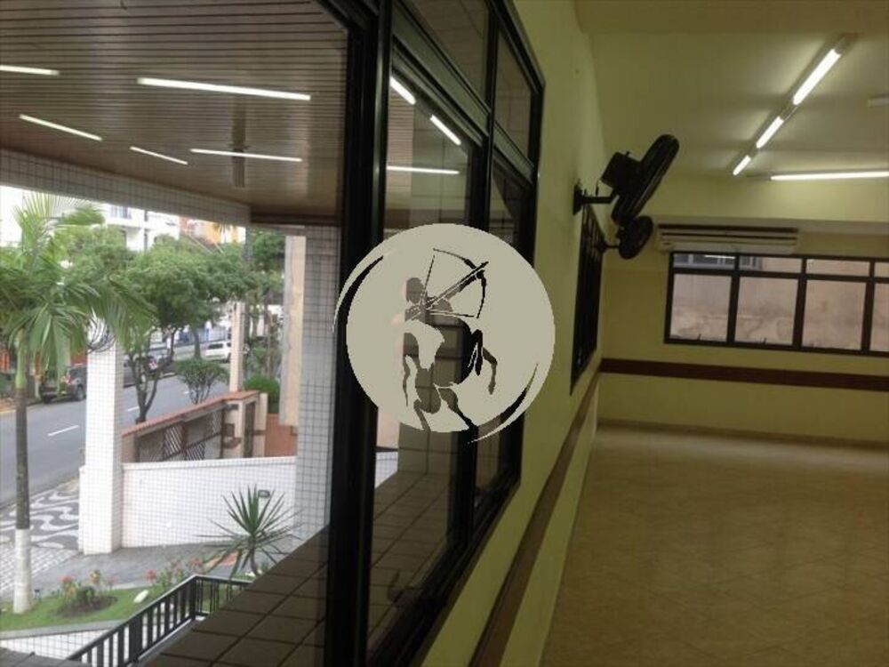 Apartamento à venda com 3 quartos, 130m² - Foto 1