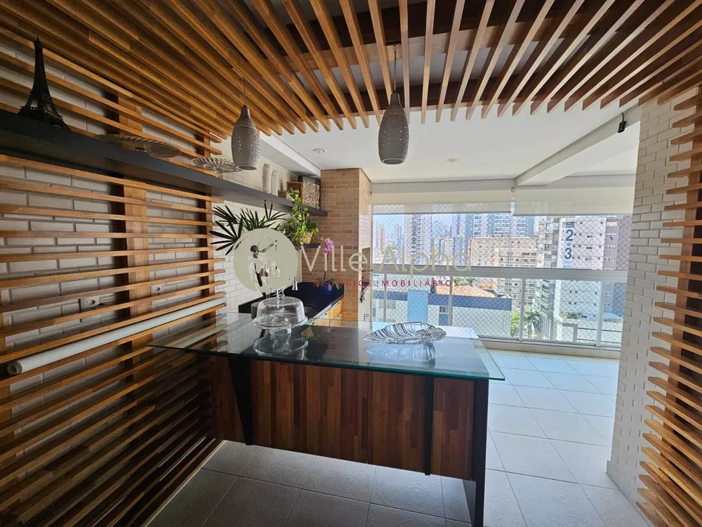 Apartamento à venda com 4 quartos, 200m² - Foto 1